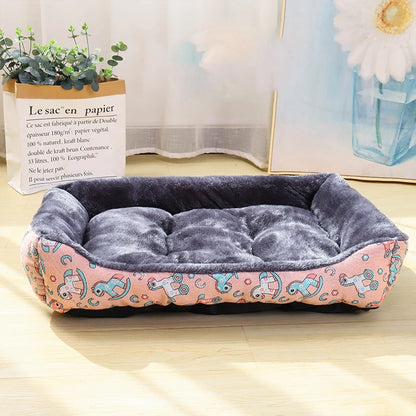 Panier-pour-chien-rose-et-confortable