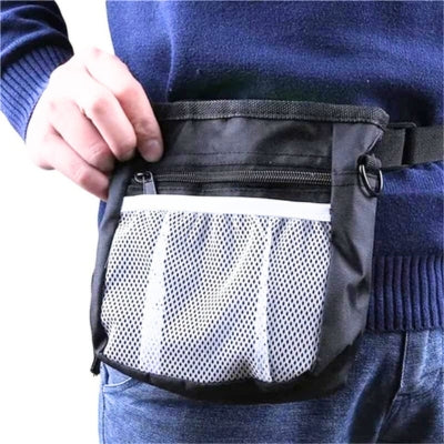 pochette-friandise-pour-chien-a-la-ceinture